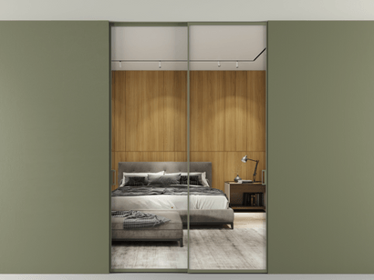 Алюминевая перегородка АЛПР 040.01_АОТ_Зеркало триплекс_new. Цвет Алюминий оливковый тёмный. Материал Алюминий в эмали. Коллекция Перегородка Formato внутри проёма двустворчатая со скрытым креплением в потолок. Картинка.